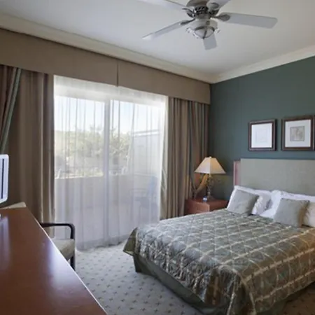 Golden Sands Luxury Apartment